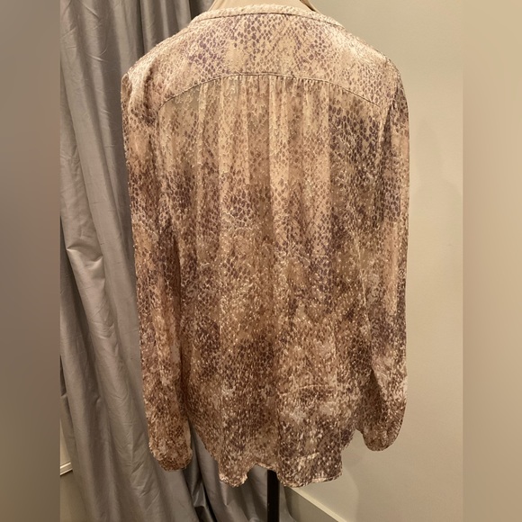 Tommy Bahama Glittering Sea (Neck Tie) Top L - Picture 4 of 7